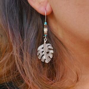 5/15 NWT silver tone leaf Howlite turquoise beaded boho lever back earrings